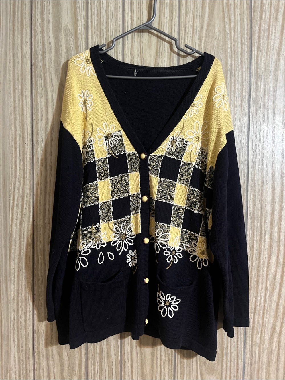 Vintage Floral Embroidered Checkered Knit Cardigan Sweater - Size XL / 1X